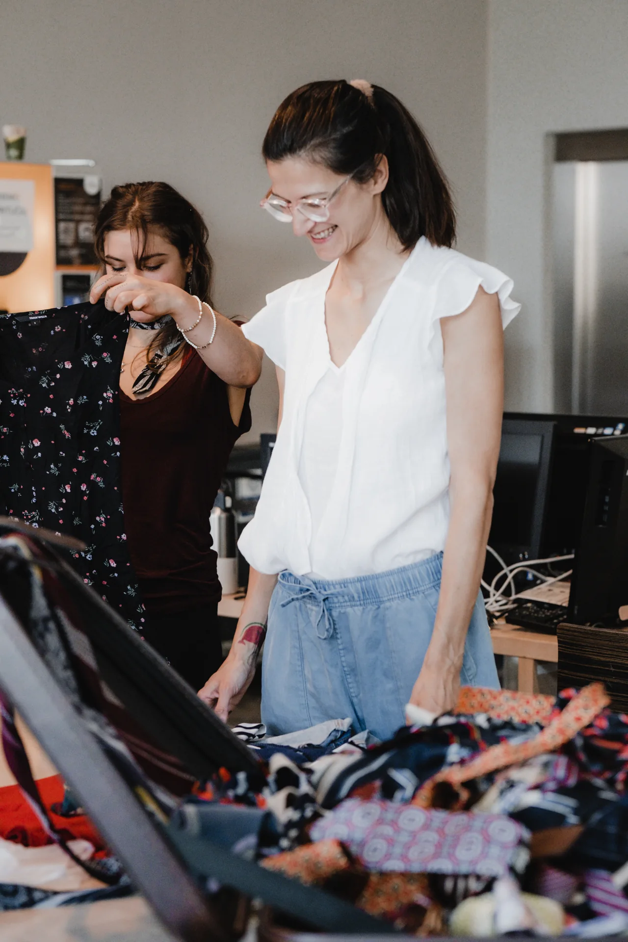 RE-kreacija oblačil in izmenjevalnica — skupno ustvarjanje